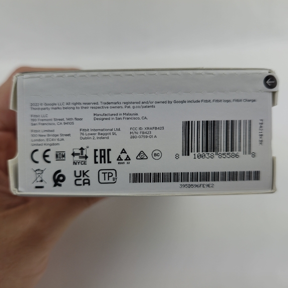 Fitbit Charge 5 by Google Fitness Health Tracker Black Brand New Sealed in Box - Picture 6 of 8